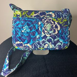 Vera Bradley crossbody.